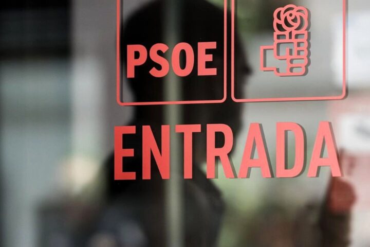 El PSOE admite ante el Supremo que retiró casi un millón de euros de su cuenta entre 2017 y 2024 para pagos en metálico