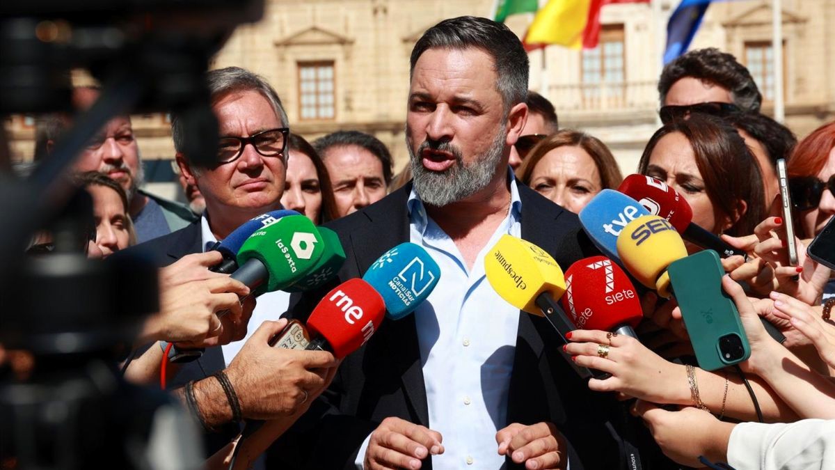 Abascal pide la dimisión del presidente andaluz por la "irresponsabilidad" en el cribado del cáncer de mama