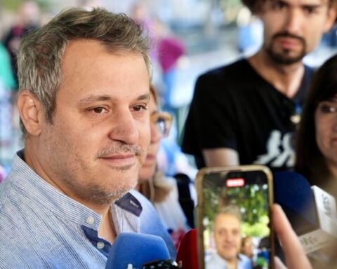 La familia de una niña que se ha suicidado por acoso denuncia al colegio por no tomar medidas