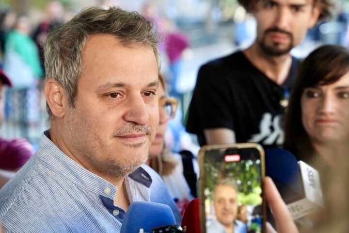 La familia de una niña que se ha suicidado por acoso denuncia al colegio por no tomar medidas