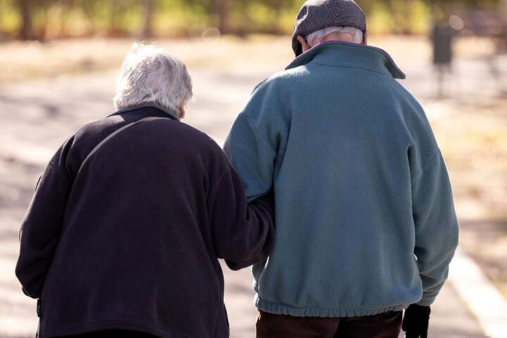 Los españoles viven más años pero la calidad de vida saludable del país ha empeorado, sobre todo en las mujeres