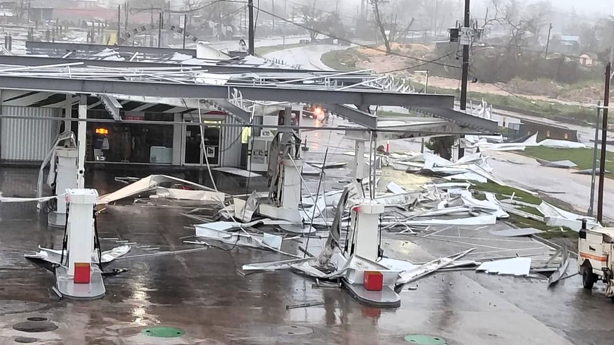 El poder de 'Melissa' golpea con saña Jamaica y llega a Cuba, donde ya hay más de 700.000 evacuados