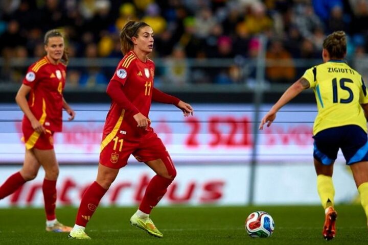 España se mete en la final de la Liga de Naciones con un gol de Alexia Putellas