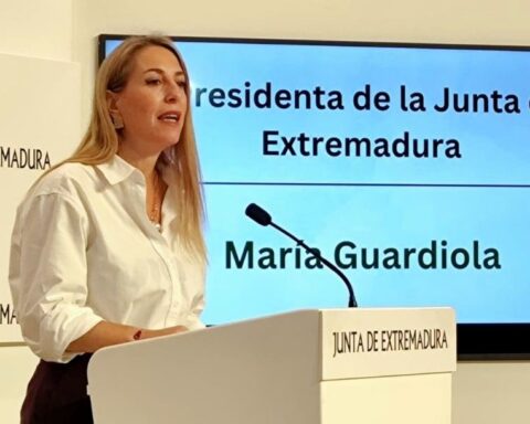 Extremadura adelanta las elecciones autonómicas para el próximo 21 de diciembre