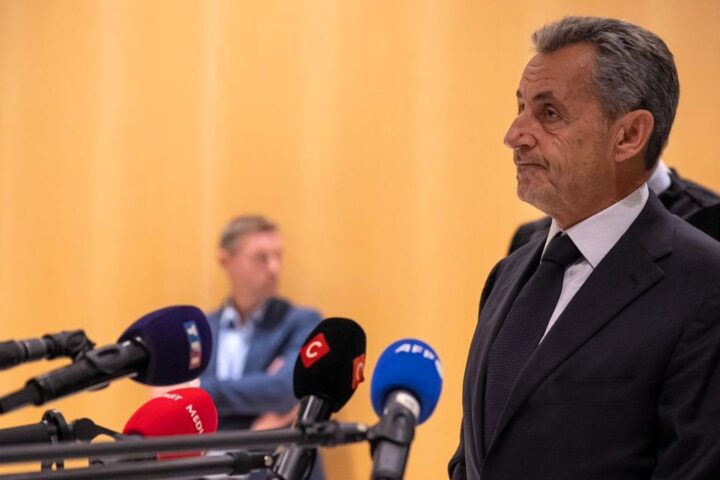 El expresidente de Francia Nicolas Sarkozy entra en prisión tras su condena a cinco años de cárcel