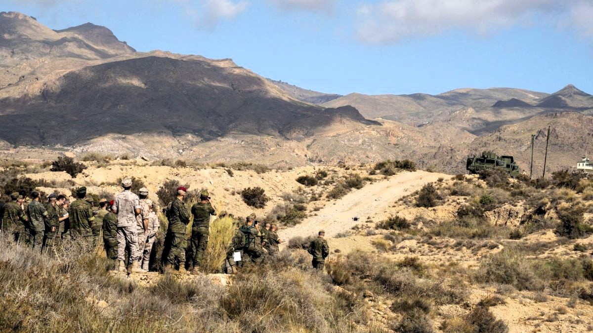 Muere un legionario y otro está grave al explotar un artefacto en la base militar de Viator