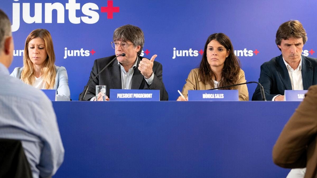 El teatro de Puigdemont en Perpignan sobre la ruptura con el PSOE sólo tendrá valor si van a la moción de censura