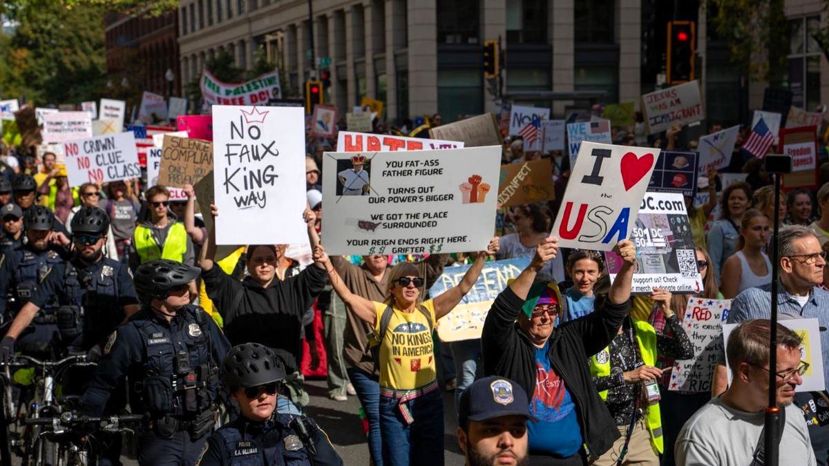 Millones de manifestantes protestan contra la dictadura de Trump en las principales ciudades de EE UU