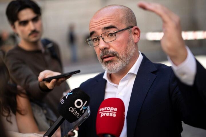 El Senado interroga hoy al delegado del Gobierno en Madrid, que dirigió la financiación de las primarias de Sánchez