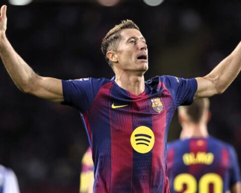 Un 'hat trick' del Lewandowski tapa los agujeros del Barça