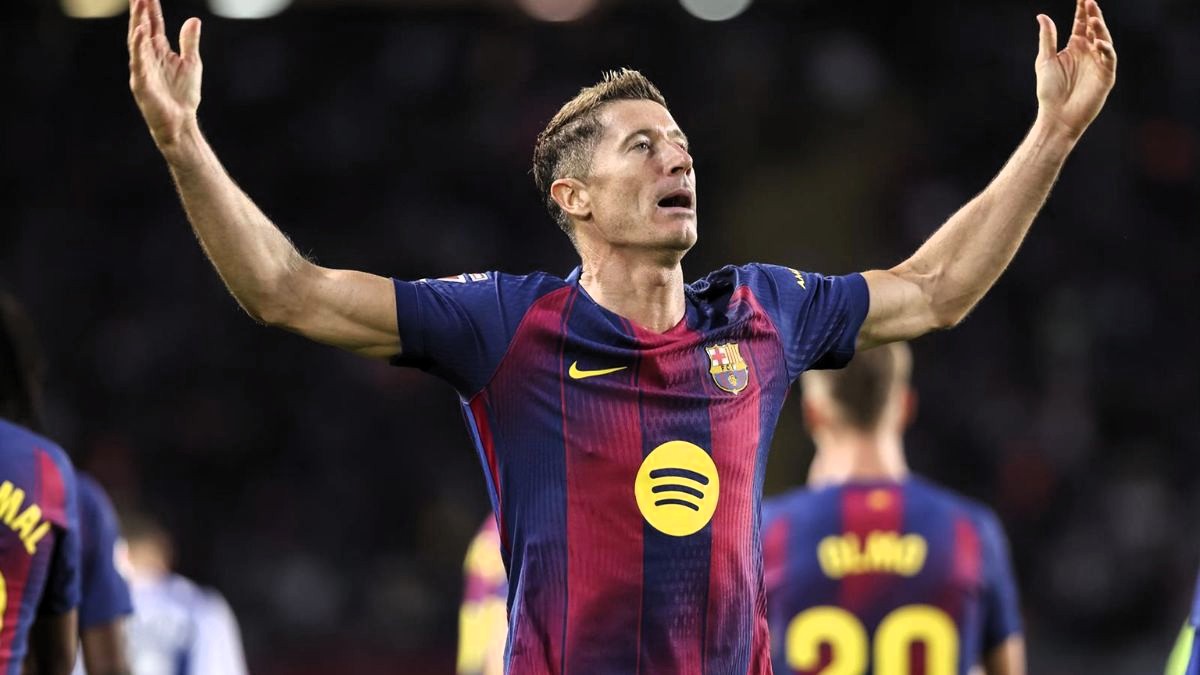 Un 'hat trick' del Lewandowski tapa los agujeros del Barça