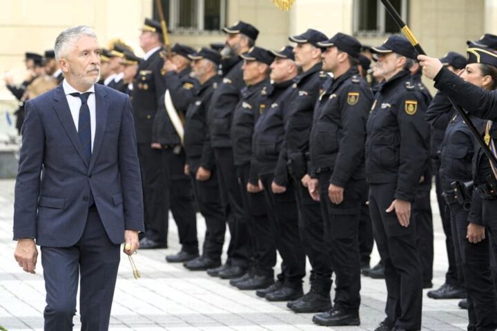 Policías piden la dimisión de Marlaska y ser profesión de riesgo tras los tiroteos en Isla Mayor (Sevilla) y Toledo