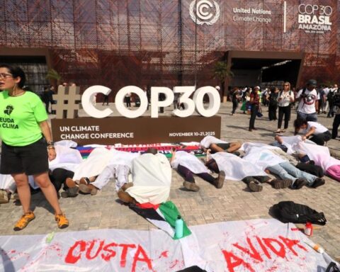 La accidentada cumbre del Clima en Brasil acaba sin concretar el futuro de los combustibles fósiles