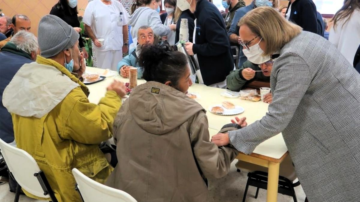 Terrible informe de Cáritas: alerta de "un proceso inédito de fragmentación social" en España con 4,3 millones de personas en exclusión severa