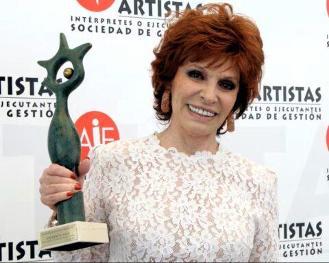 Muere estrangulada Encarnita Polo, una las figuras más importantes de la música pop y la copla en España