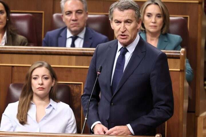 Feijóo ve a Sánchez "peligroso para la democracia" y el presidente insiste en criticar la condena al fiscal general