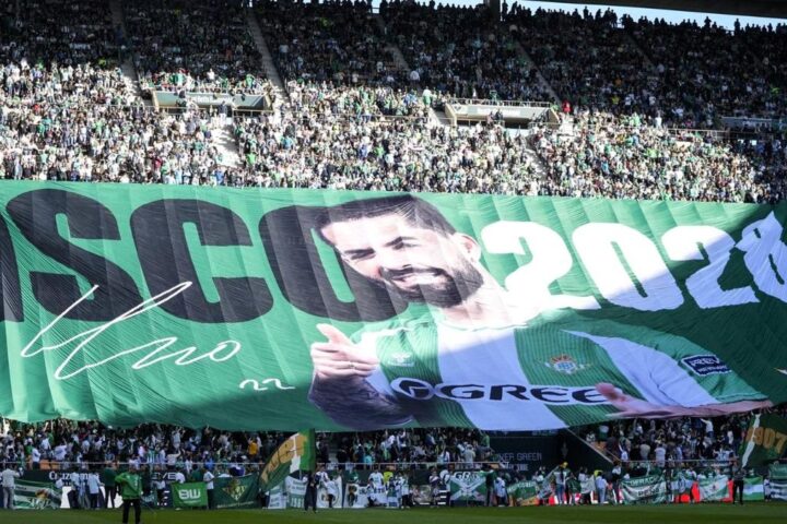 Isco Alarcón amplía su contrato con el Real Betis hasta 2028
