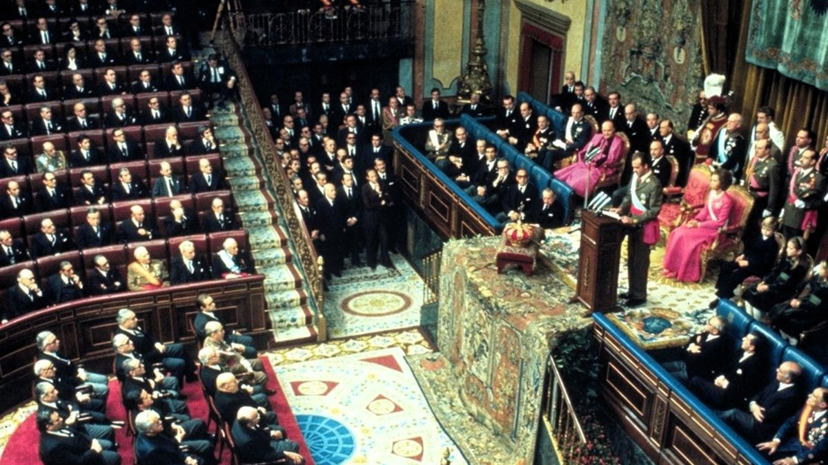 50 años de la proclamación de Juan Carlos I en las Cortes de Franco que devolvió la monarquía a España