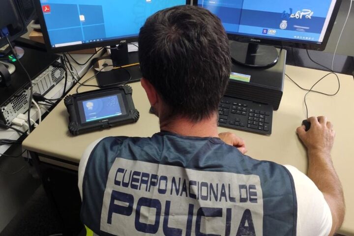 Alerta policial: estos son los doce ciberfraudes más frecuentes por el Black Friday que te pueden vaciar la cuenta bancaria