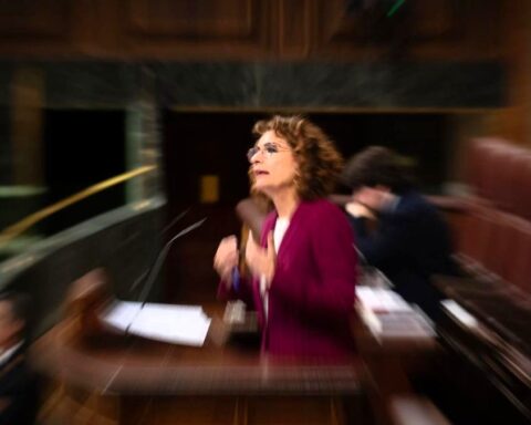 El Congreso tumba la senda de déficit del Gobierno y cierra la puerta a nuevos Presupuestos