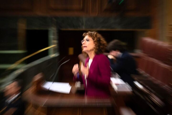 El Congreso tumba la senda de déficit del Gobierno y cierra la puerta a nuevos Presupuestos