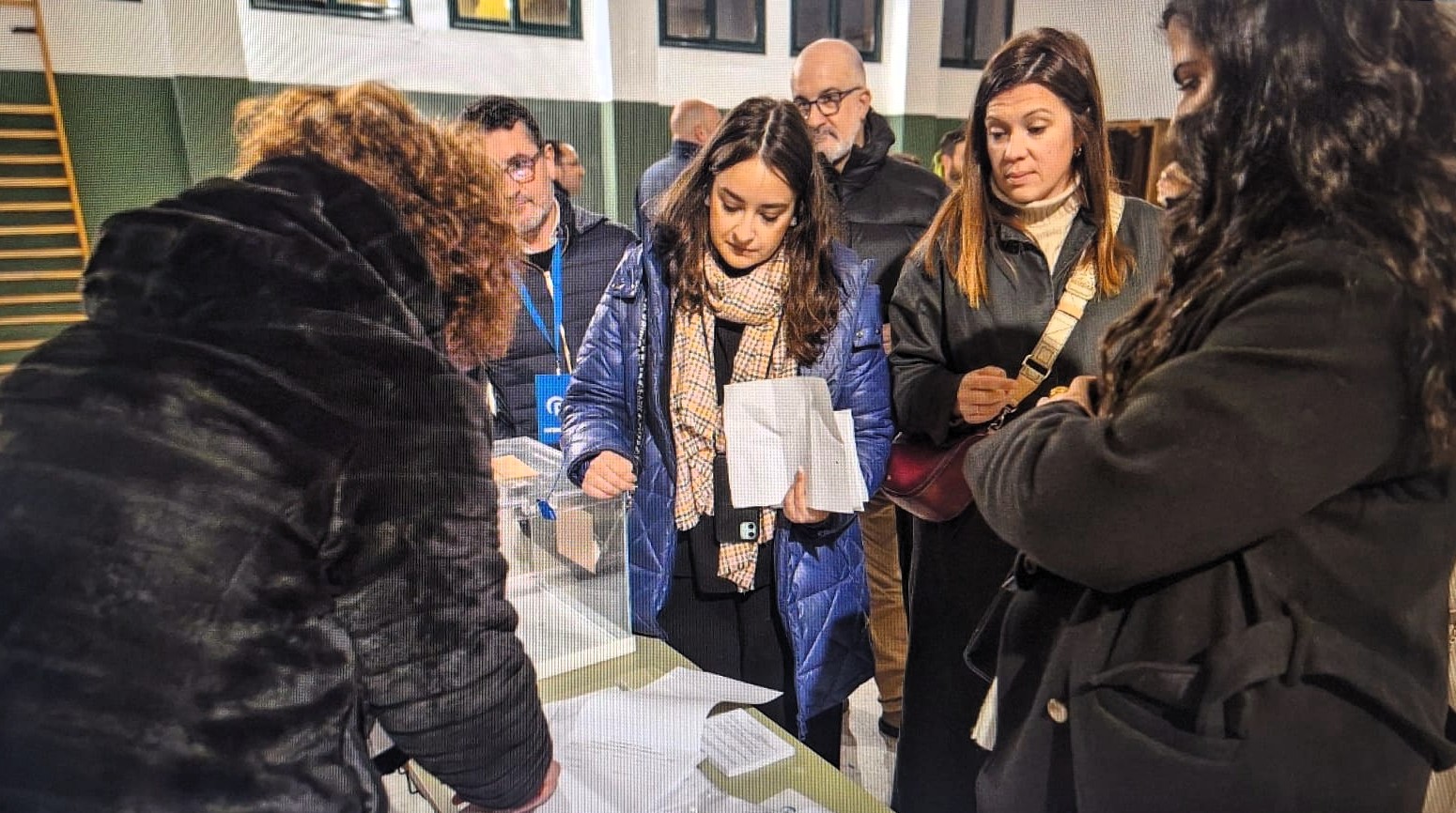 Extremadura examina hoy con el voto de 900.000 electores a la clase política española