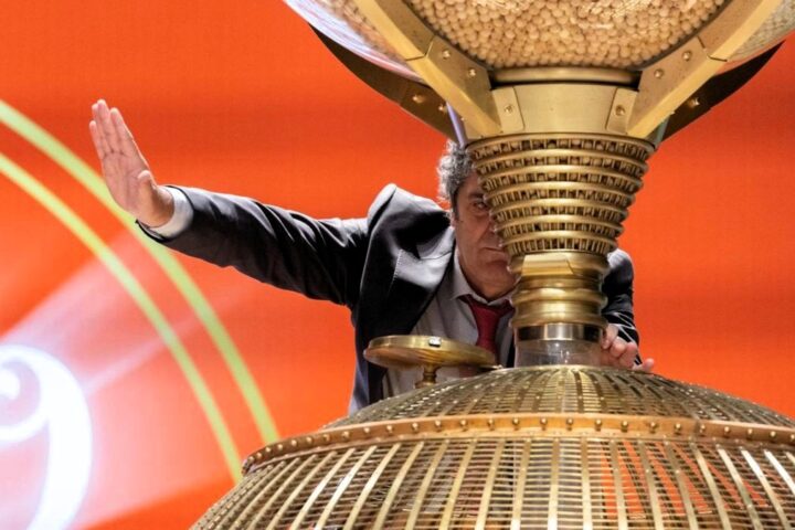 ¿Sabe lo que tiene que hacer si le toca el premio de la Lotería y lleva el décimo compartido? Pues es muy importante tenerlo en cuenta