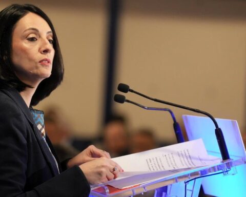 El PSOE considera "falta muy grave" la conducta de Salazar pero no llevará el caso a Justicia