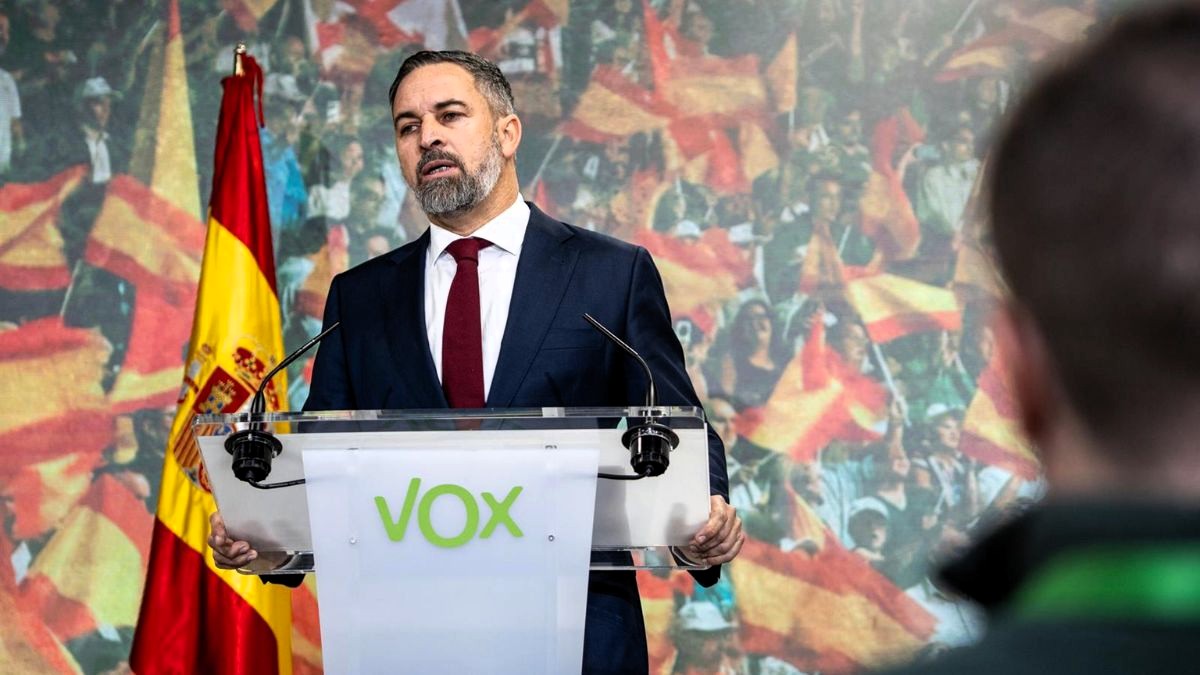 Abascal despide 2025 con críticas al Gobierno por las "fechorías, abusos y miserias" que los españoles han padecido y por sus "acciones mafiosas"