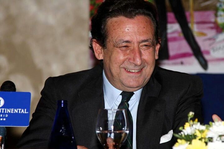 Muere el periodista, columnista y escritor Alfonso Ussía a los 77 años