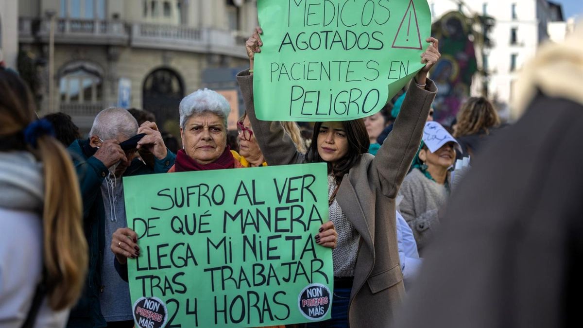 La confederación de sindicatos médicos cifra en un 90% el seguimiento de la huelga que continuará hasta el viernes