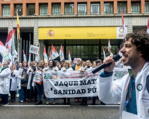 Los médicos convocan cuatro jornadas de huelga la próxima semana para reclamar condiciones de trabajo dignas