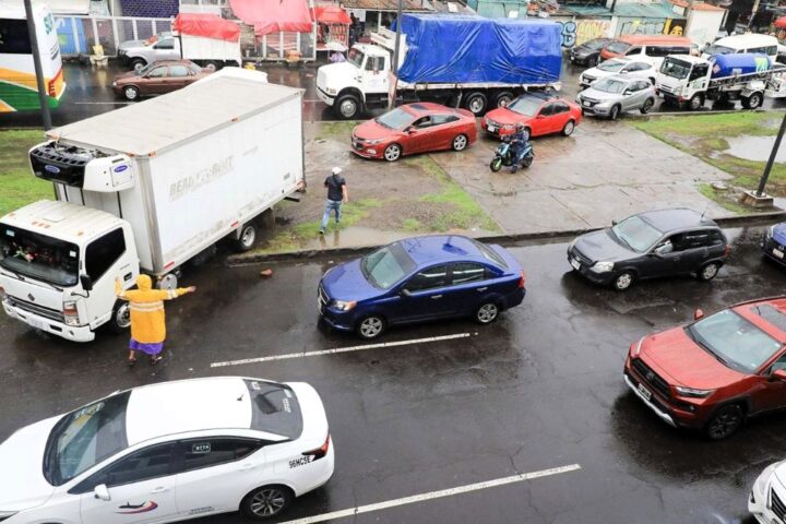 Indignación de agricultores y transportistas mexicanos por la Ley de Aguas y la inseguridad