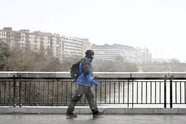 Nieve, viento y oleaje activan los avisos amarillos en 23 provincias
