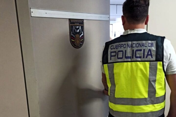 Dos detenidos por agredir sexualmente a una joven y robarle su patinete en Palma