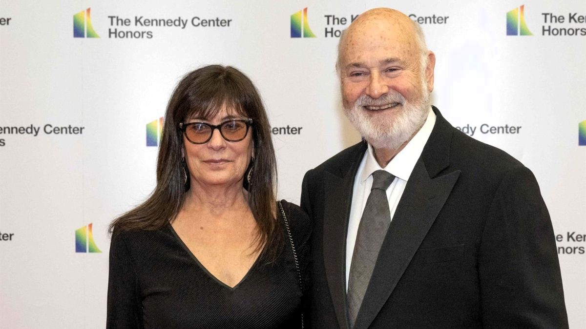 La Fiscalía de Los Ángeles acusa de doble asesinato al hijo de Rob Reiner y su mujer y considera la pena de muerte