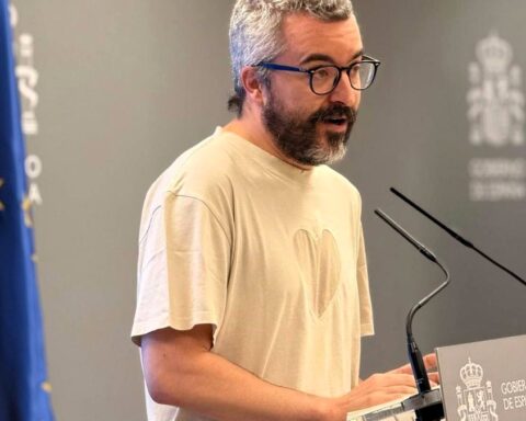 Sanidad cree que un Estatuto Marco exclusivo para médicos "rompe" con la idea de gestión en equipo del sistema sanitario