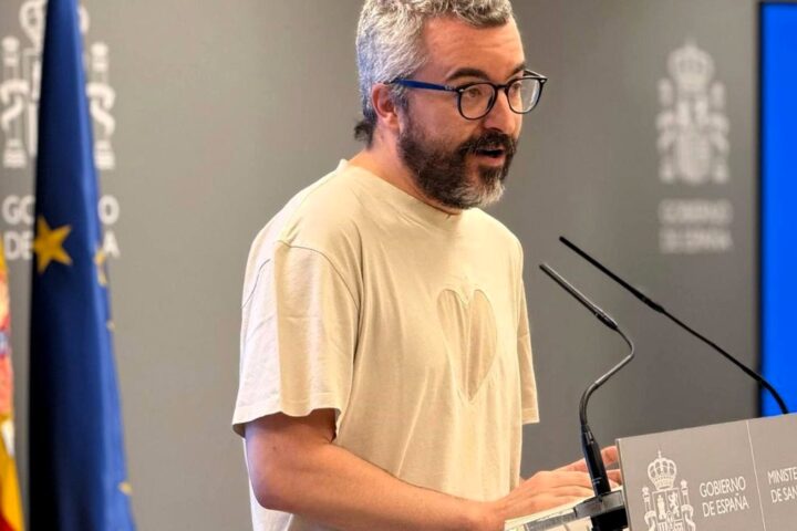 Sanidad cree que un Estatuto Marco exclusivo para médicos "rompe" con la idea de gestión en equipo del sistema sanitario