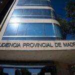 Prisión permanente para un policía por asesinar a un familiar para heredar sus bienes