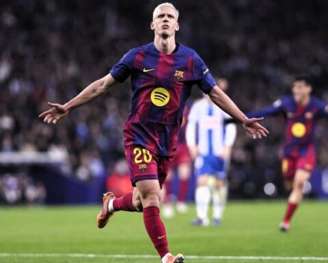 El Barça se hace más líder al vencer en un partido que mereció ganar el Espanyol