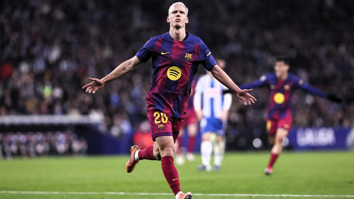 El Barça se hace más líder al vencer en un partido que mereció ganar el Espanyol