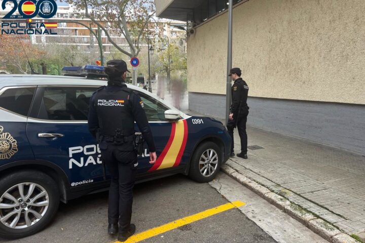 Detenidas doce personas y desmantelada una organización dedicada a la generar y distribuir recetas falsas